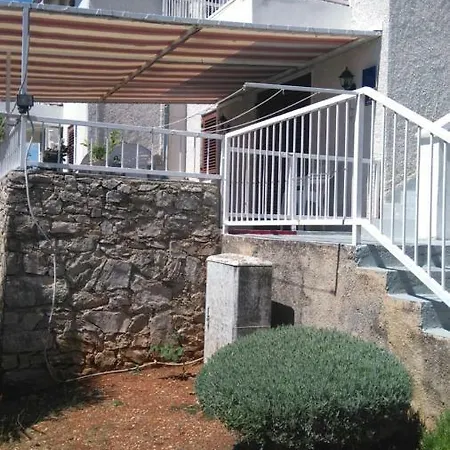 Apartment Quiet Getaway Koromacno Exterior photo